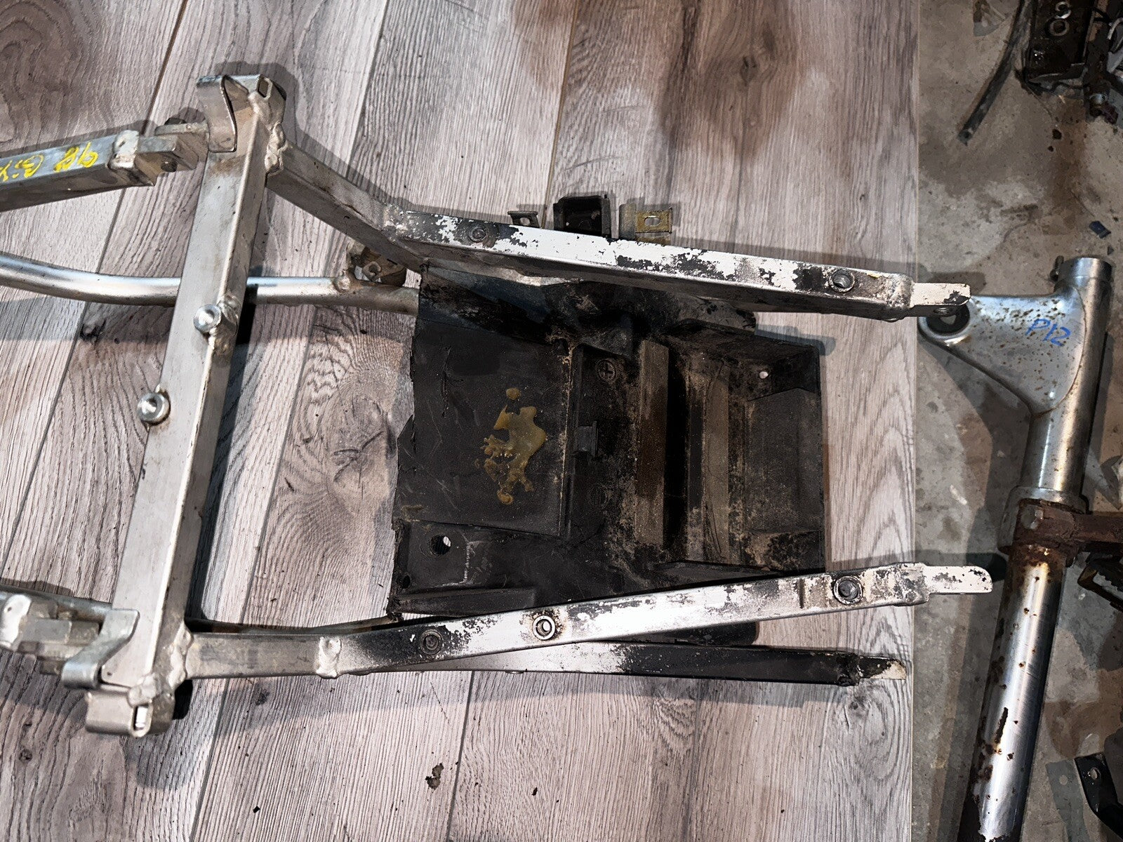 96-99 Suzuki Gsxr 750 Rear Subframe Back Sub Frame