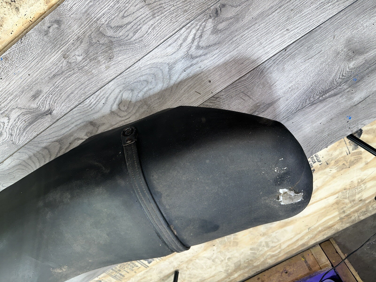 1983 SUZUKI GS750E GS750ES SEAT SADDLE