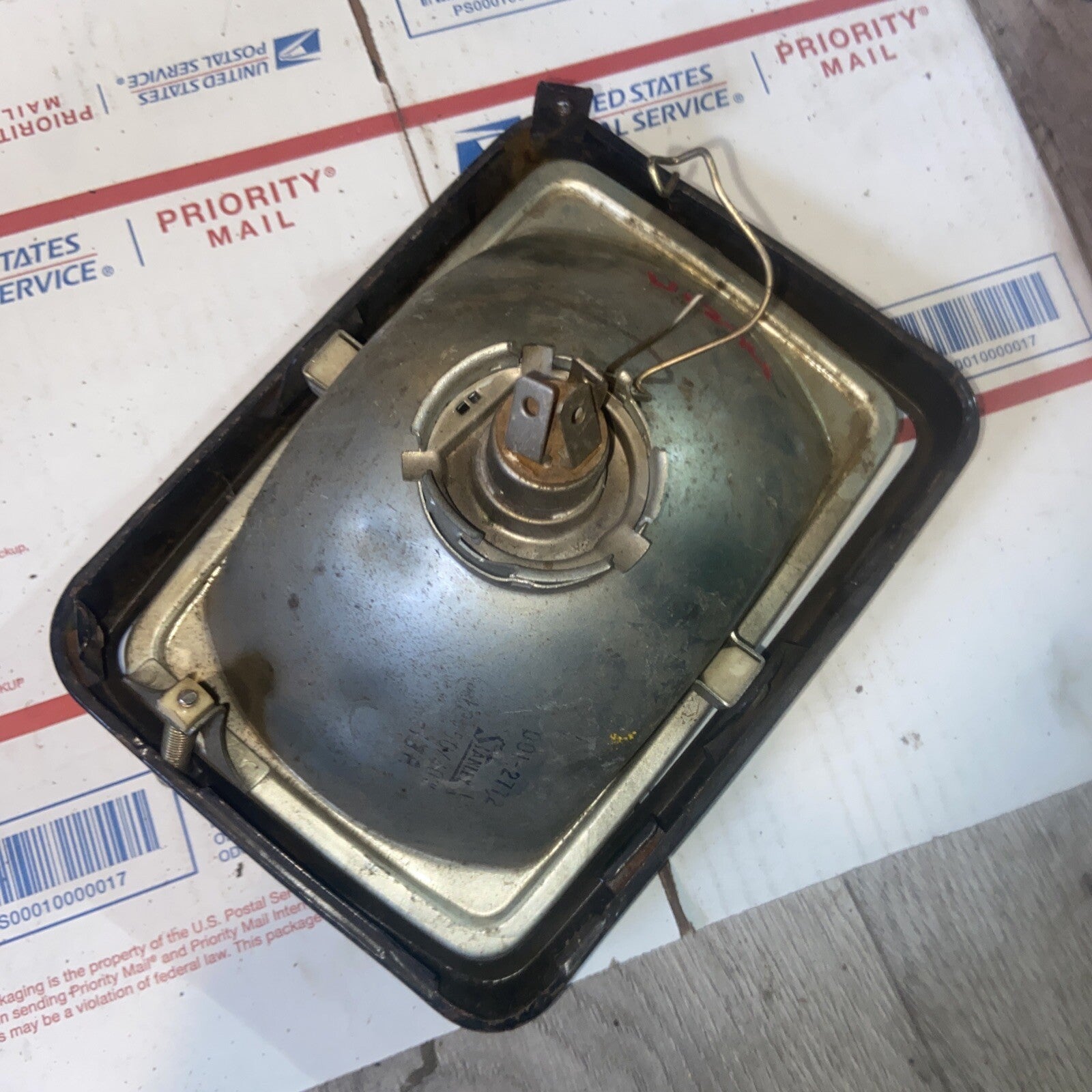 VINTAGE 1970'S-1980'S STANLEY MOTORCYCLE HEADLIGHT GLASS USED