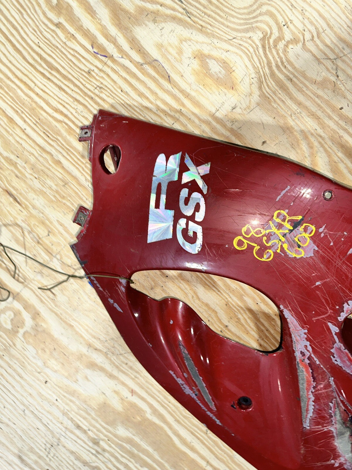 1997-2000 Suzuki GSXR600 GSXR 600 SRAD OEM Right Side Fairing Plastic Cowl