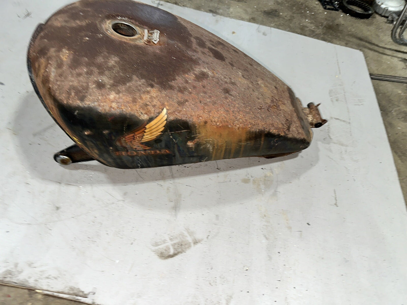 85 Honda VF500 VF 500 C V30 Magna Gas Fuel Petrol Tank 