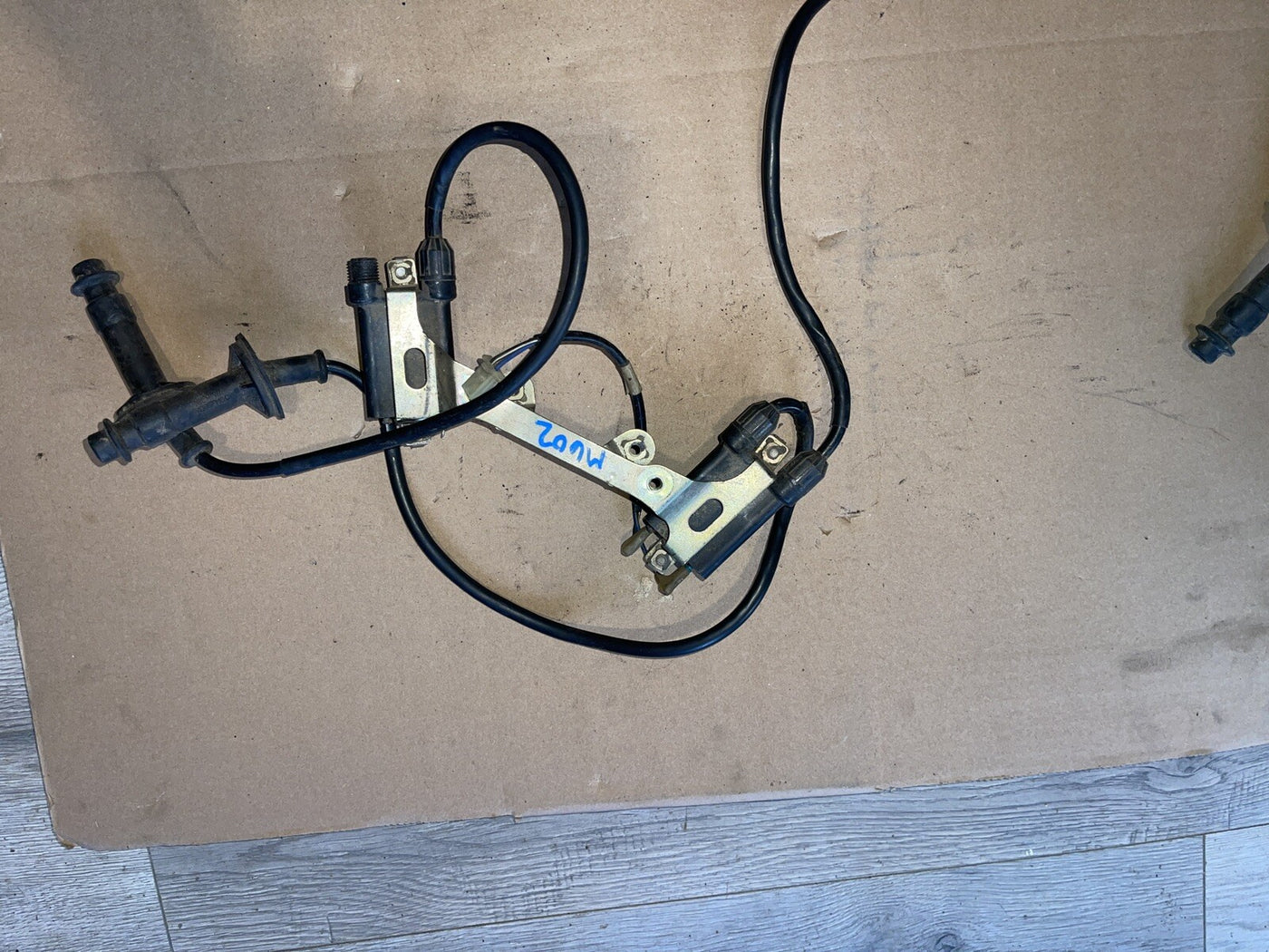 87 HONDA CBR600F IGNITION COILS COIL SPARK PLUG CAPS