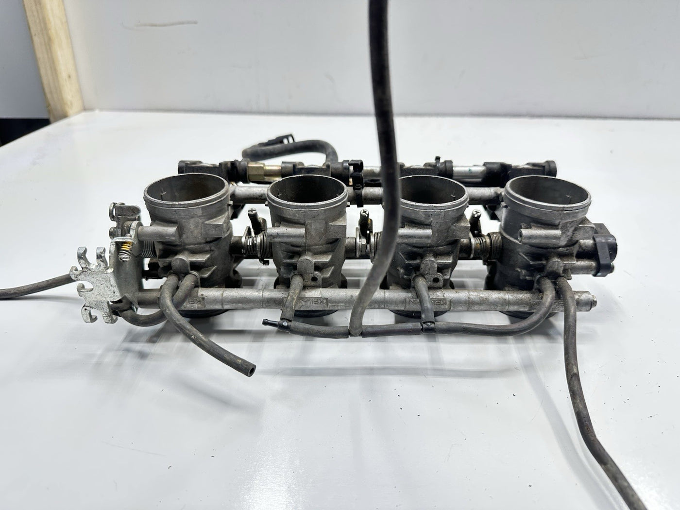 2004-2007 SUZUKI HAYABUSA THROTTLE BODIES BODY