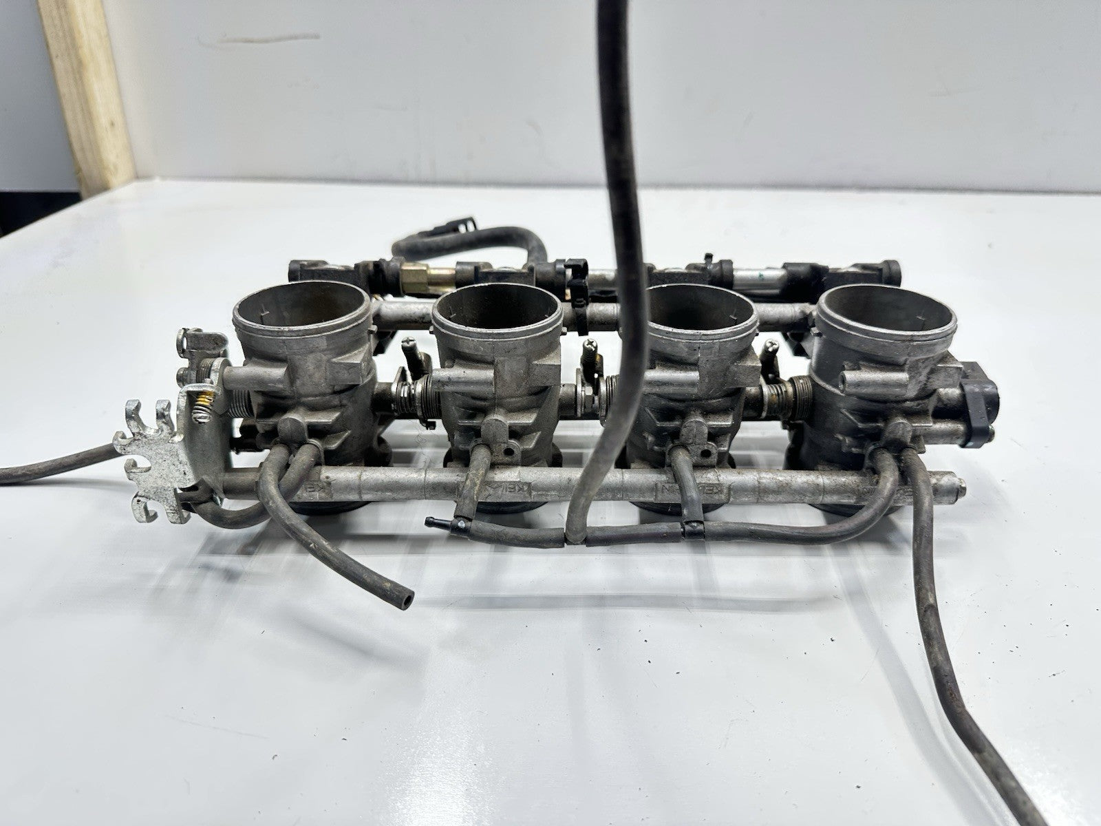 2004-2007 SUZUKI HAYABUSA THROTTLE BODIES BODY