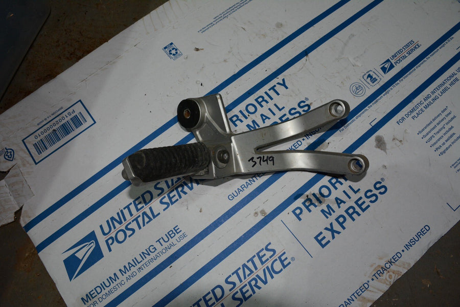94 Suzuki RF900R Right Rear Peg Assembly