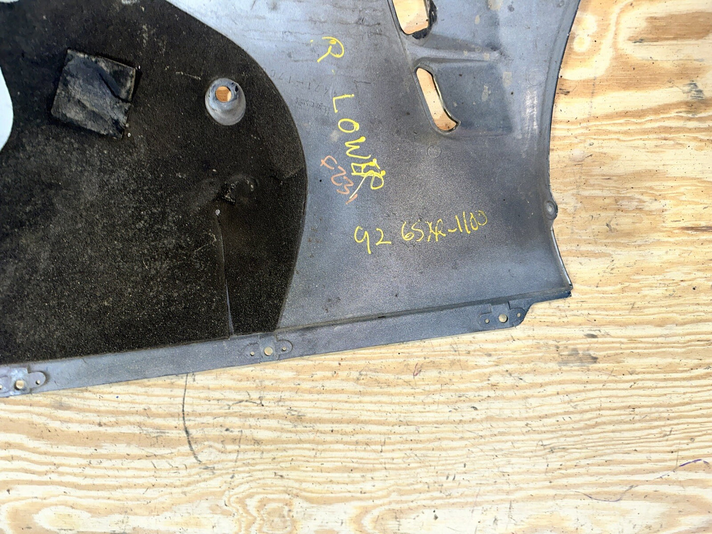 1988 1989 90 91 92 SUZUKI GSX-R 750/1100 RIGHT LOWER FAIRING