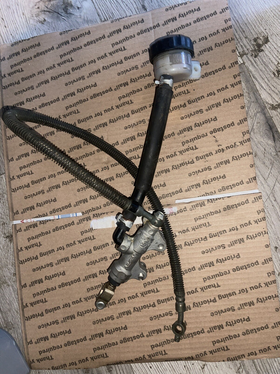 90-02 KAWASAKI NINJA ZX6 ZX6E Rear Brake Master Cylinder