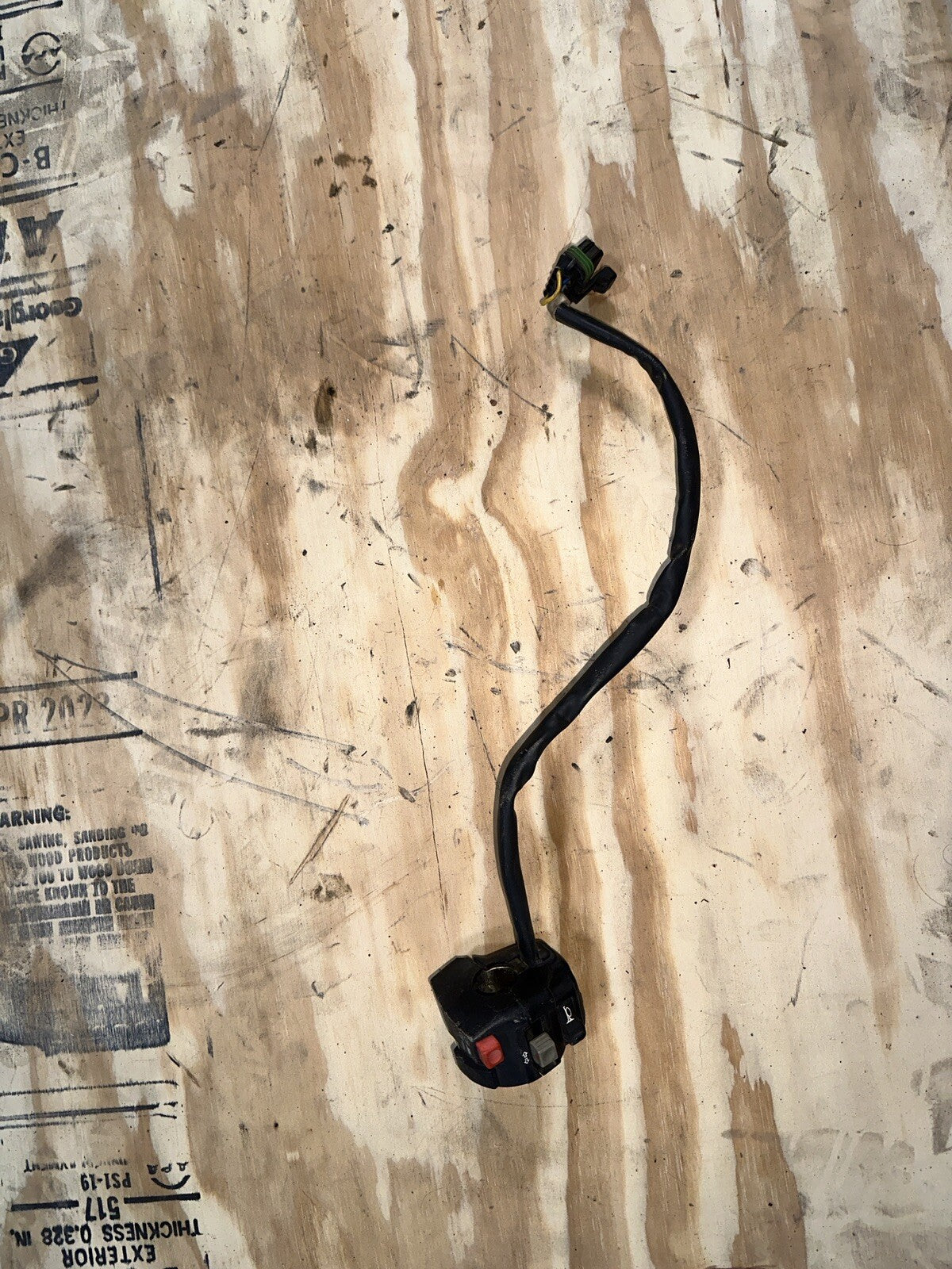 99 - 01 DUCATI 750 SS SUPER SPORT RIGHT HAND CONTROL SWITCH STARTER BUTTON OEM