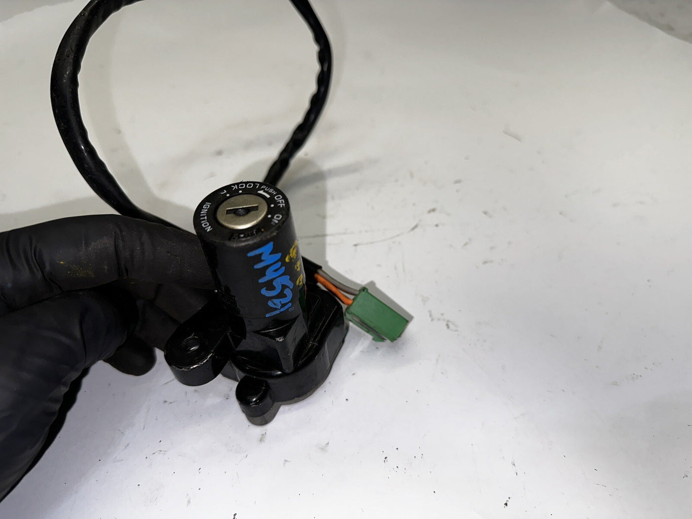 91 Gsxr 750 Ignition Switch 