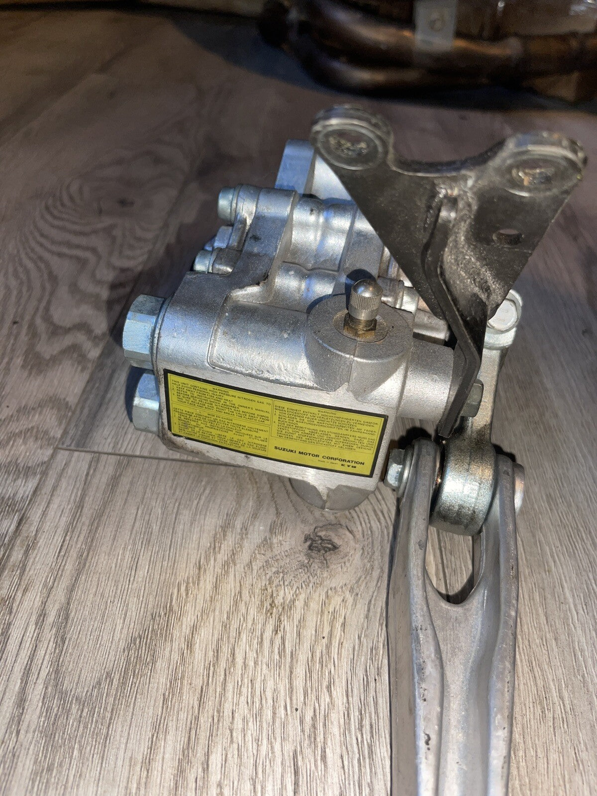 2002 Suzuki Tl1000r Rear Back Air Shock Absorber Suspension Pump