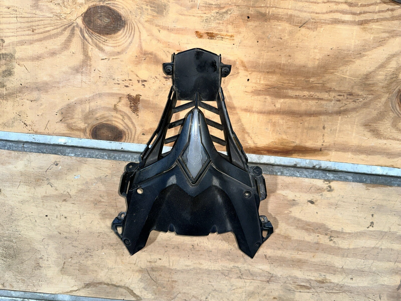 2008 - 2016 Yamaha R6 Front Center Cowl