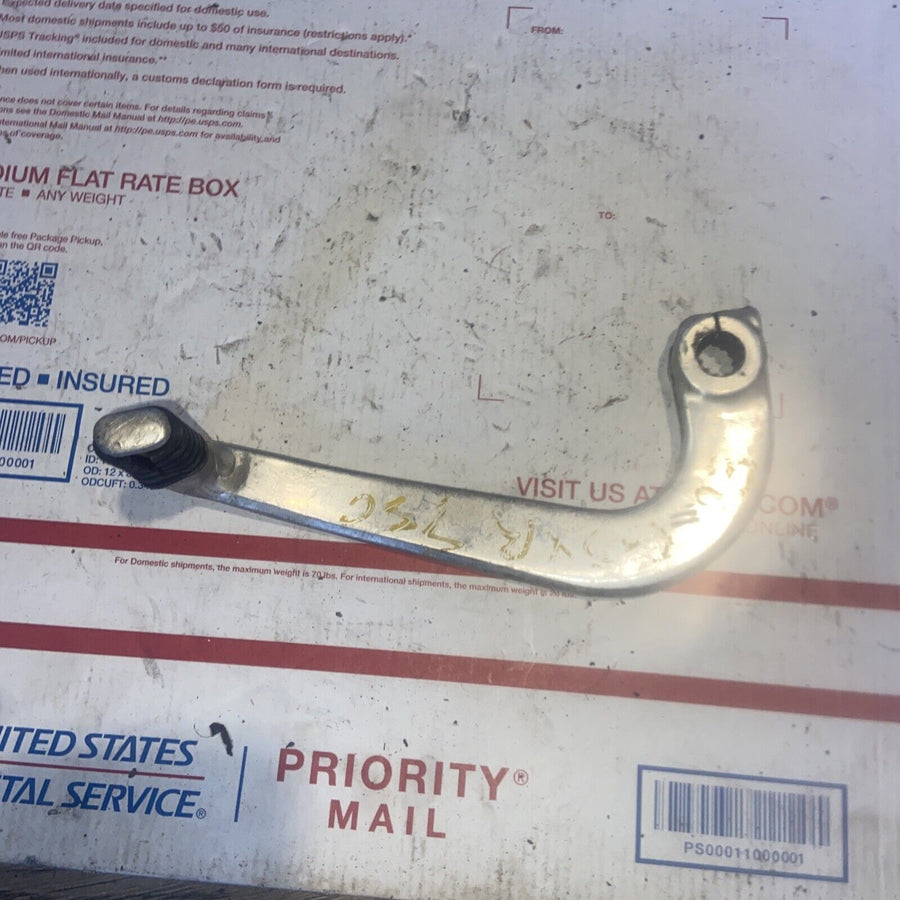 1986 Suzuki GSXR750 OEM REAR BRAKE PEDAL BRAKE LEVER