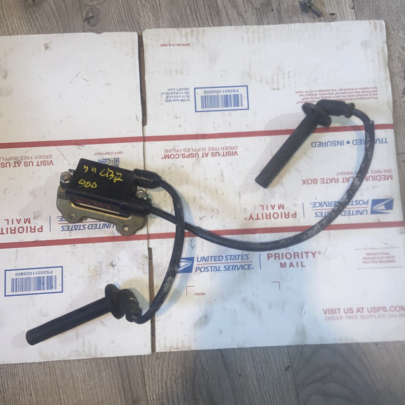 98-99 HONDA CBR900RR IGNITION COILS COIL SPARK PLUG CAPS