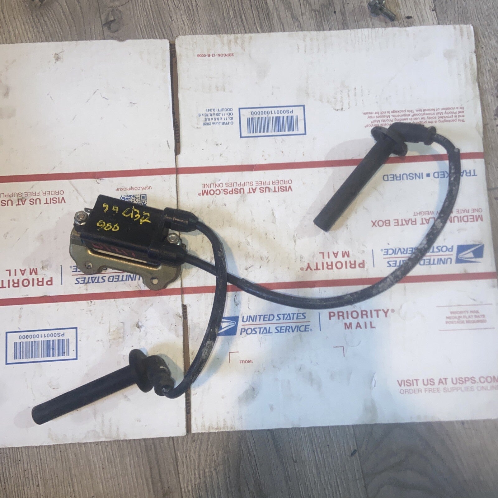 98-99 HONDA CBR900RR IGNITION COILS COIL SPARK PLUG CAPS