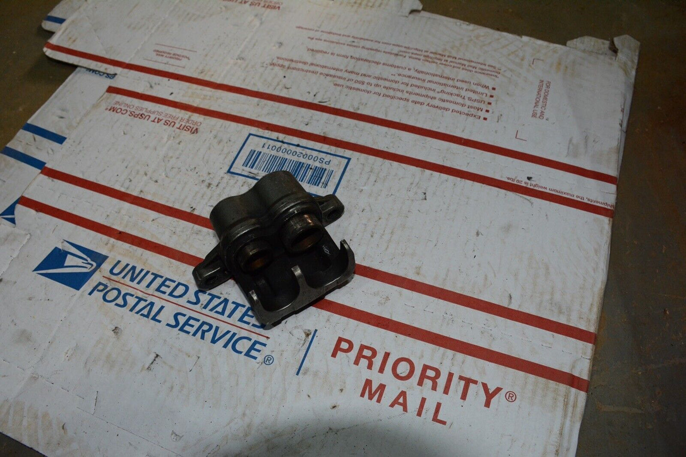 02 Yamaha YZF R6 Rear Brake Caliper  YZFR6 R 6