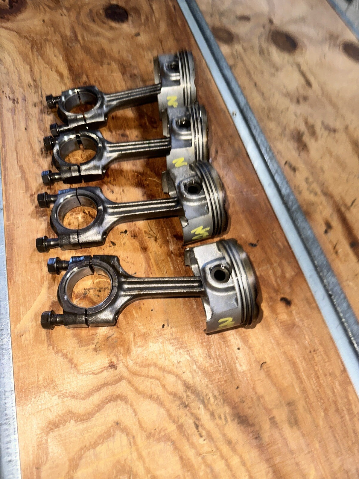 97-00 Suzuki GSXR 750 SRAD Engine Motor Pistons Connecting Rods