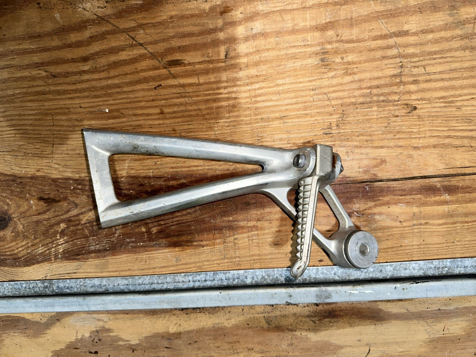 YAMAHA YZF OEM REAR BACK APSSENGER FOOT PEG BRACKETS for 03-05 R6 & 06-09 R6S