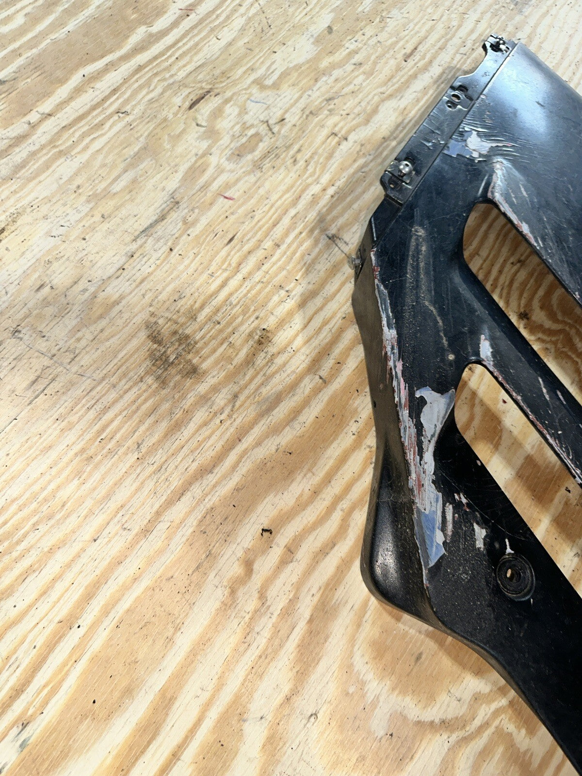 1992 Suzuki GSXR750 GSX-R750 OEM Right Mid Middle Cowling Fairing Side Cover