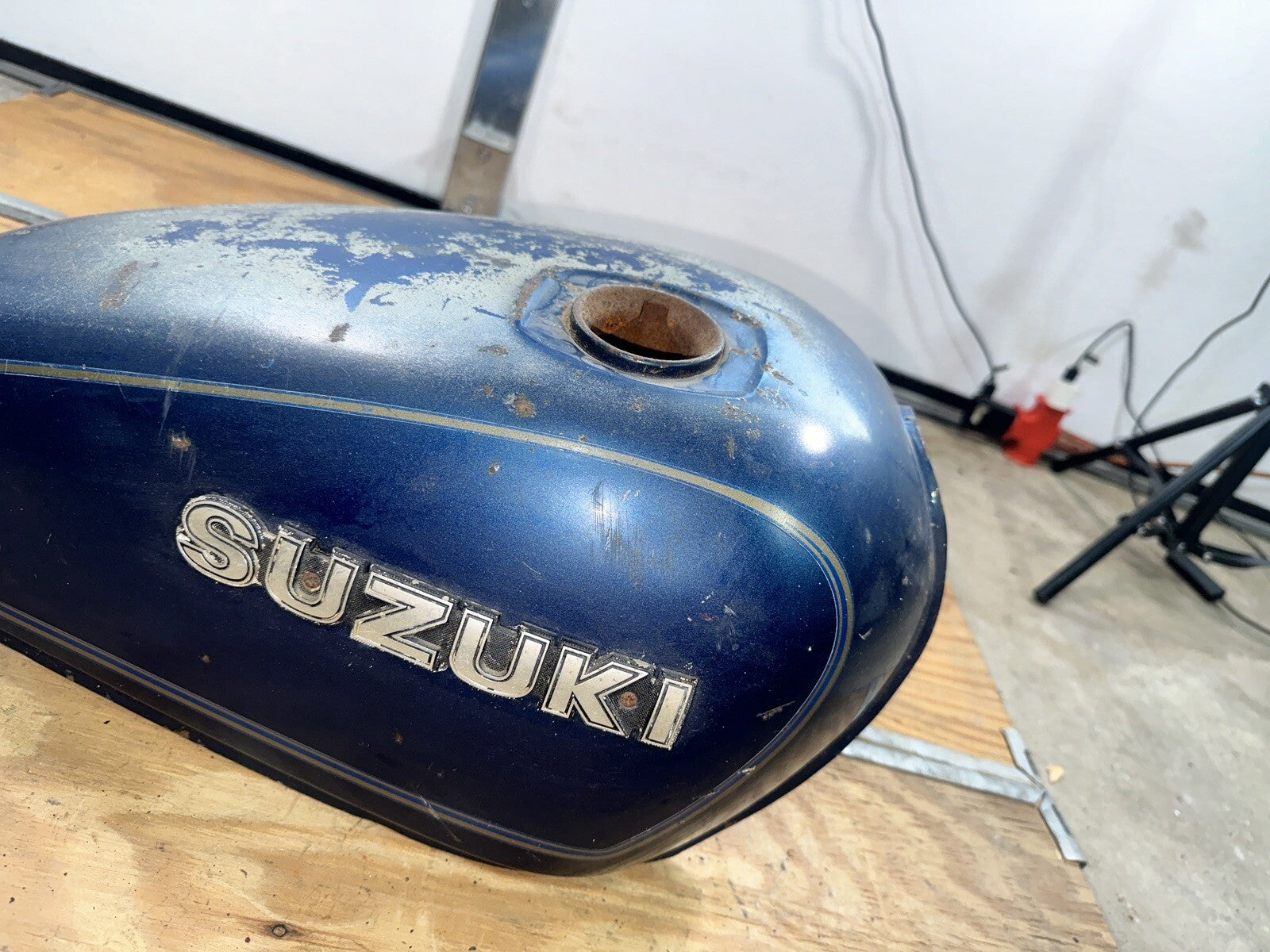 1981 Suzuki GS550L GS550 Gas Tank