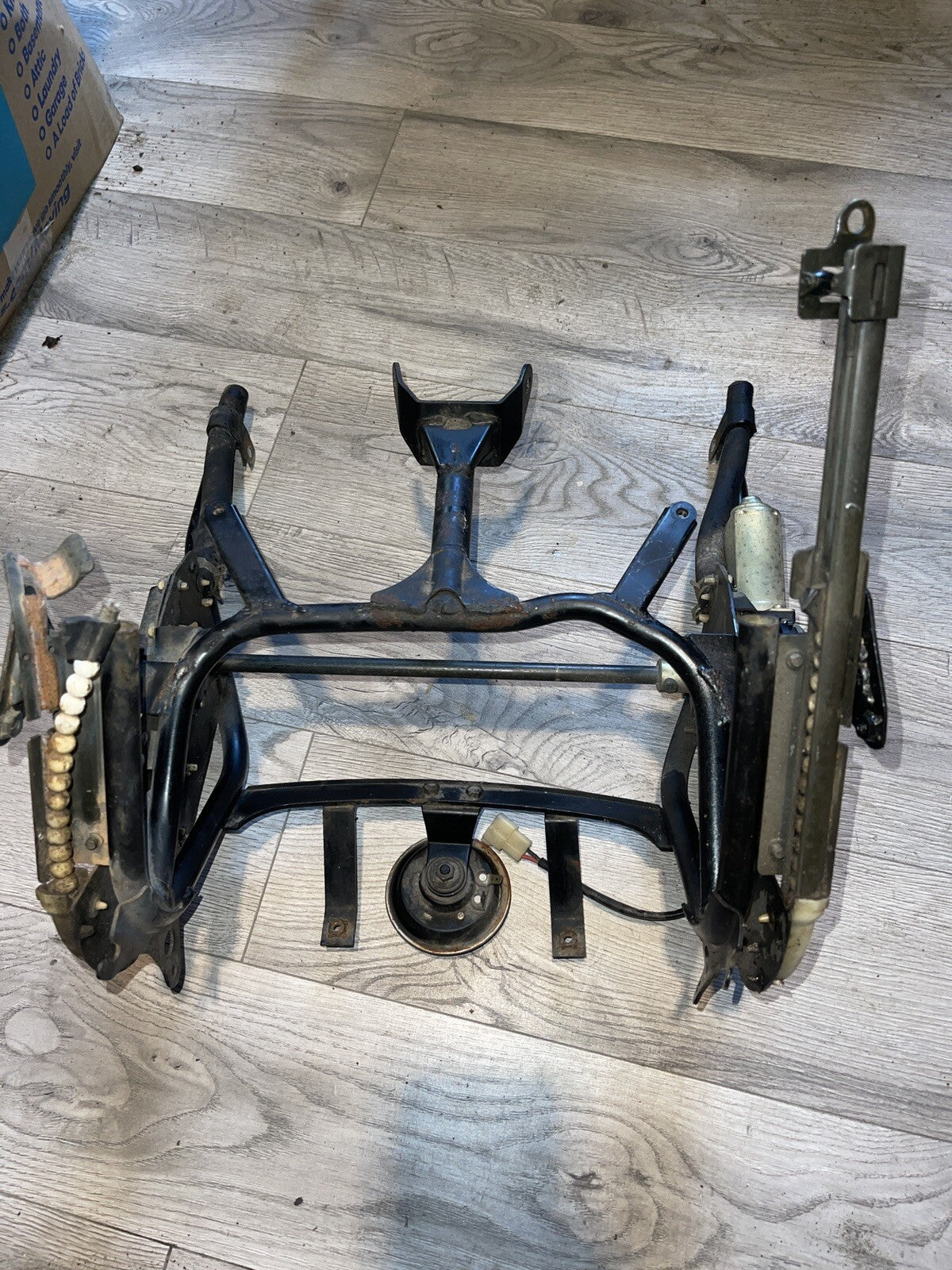 88 Suzuki Katana GSX 1100 FRONT GAUGE HEADLIGHT BRACKET FAIRING COWL STAY