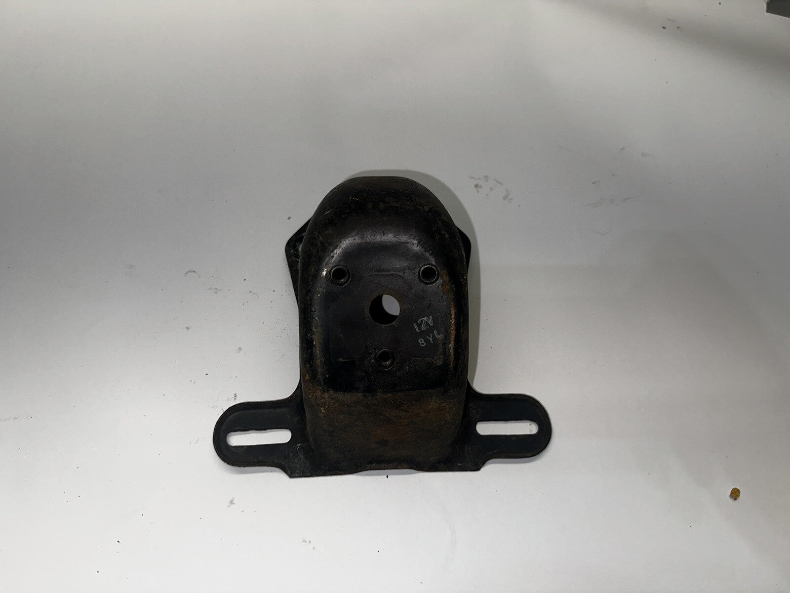 Kawasaki 77-79 KZ650 C & B 1980 KZ650F 1982 KZ440 G KZ taillight bracket