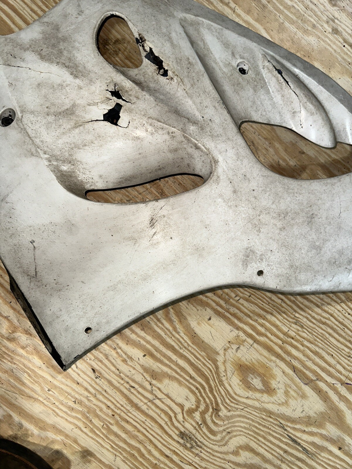 SUZUKI GSXR600 SRAD 1997-2000 OEM RIGHT SIDE MID COVER FAIRING COWL 94471-33E00