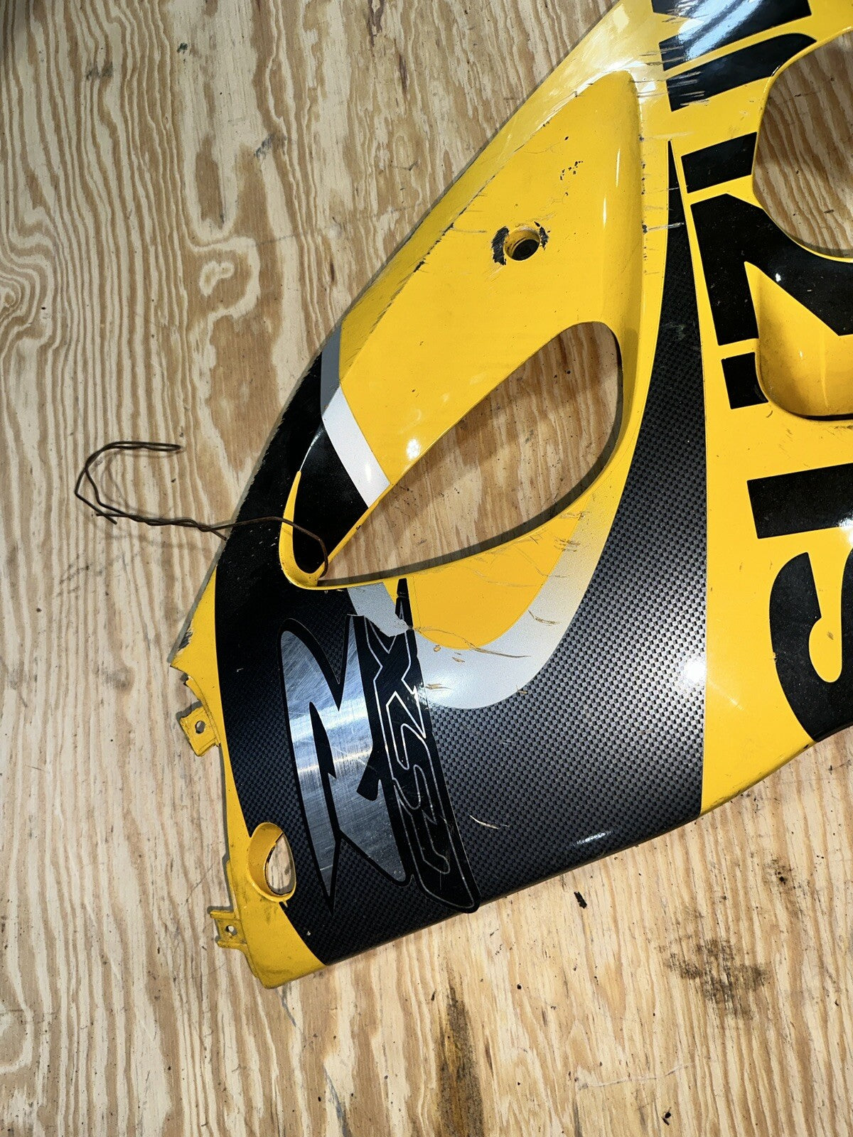 1996 - 1999 SUZUKI GSXR750 OEM LEFT SIDE FAIRING COWL PANEL COVER GSXR 750 SRAD