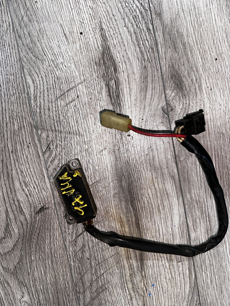 85-07 Yamaha Vmax VMX1200 Voltage Regulator Rectifier 42X-81960-A1