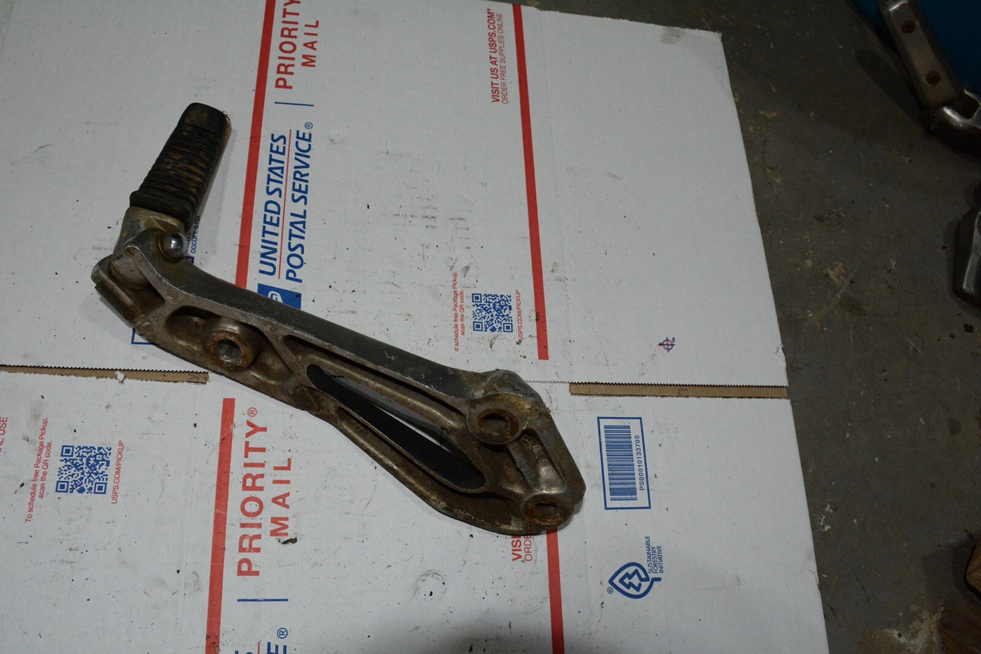 Suzuki GS1100 GS 1100 GS1100E 1983 83 Left Rear Peg And Mount