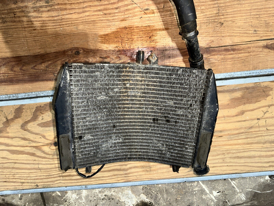 2003-05 Yamaha Yzf R6 Engine Radiator Motor Cooler Cooling Radiater OEM