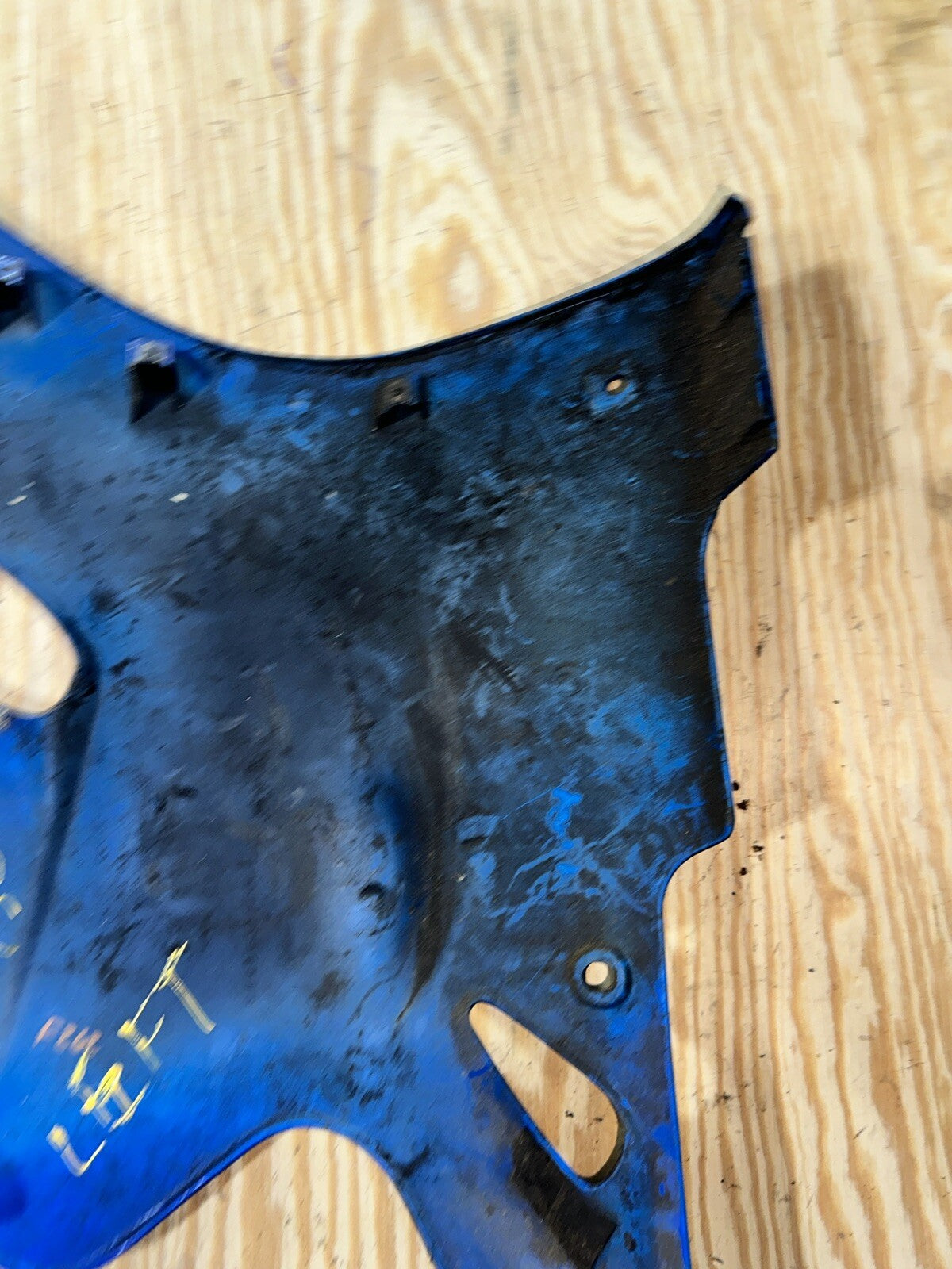 92 93 SUZUKI GSXR 600 750 LEFT SIDE LOWER FAIRING COWL OEM 94481-17E0