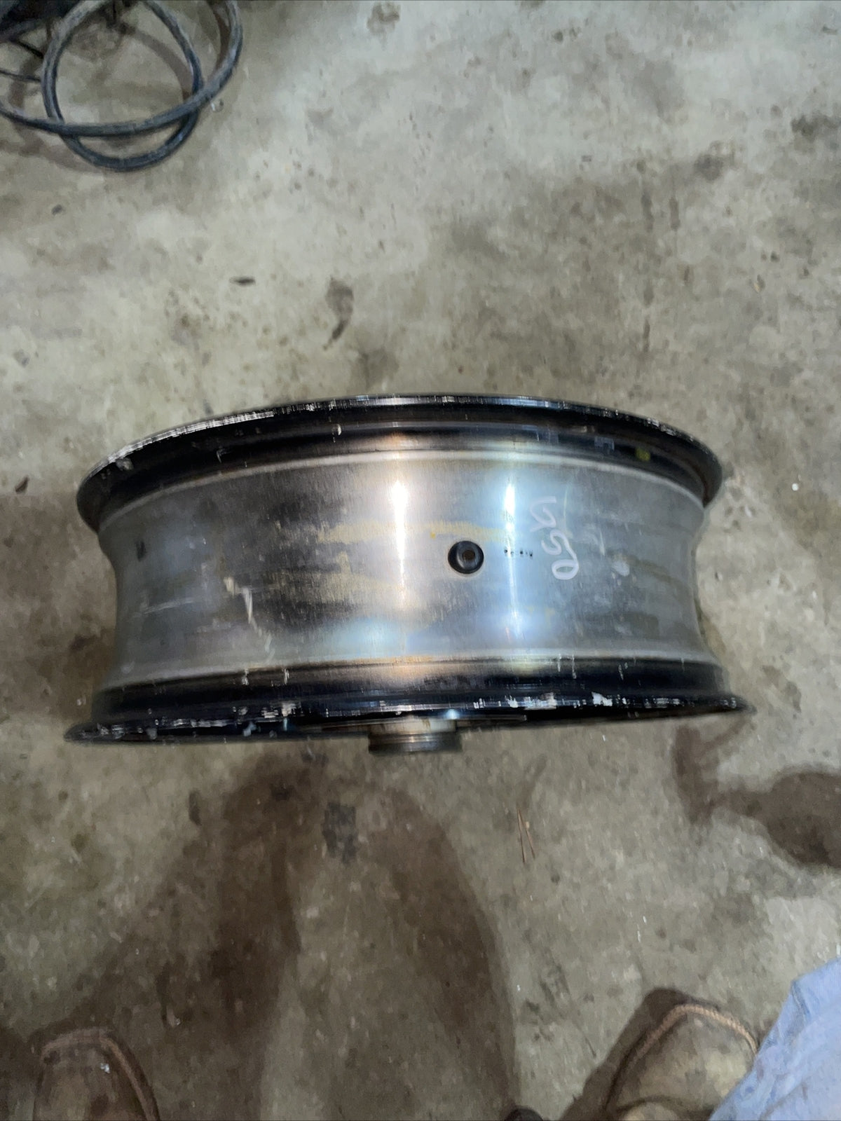 HONDA 93 94 95 CBR 900 RR CBR900 CBR900RR REAR WHEEL RIM OEM BLACK