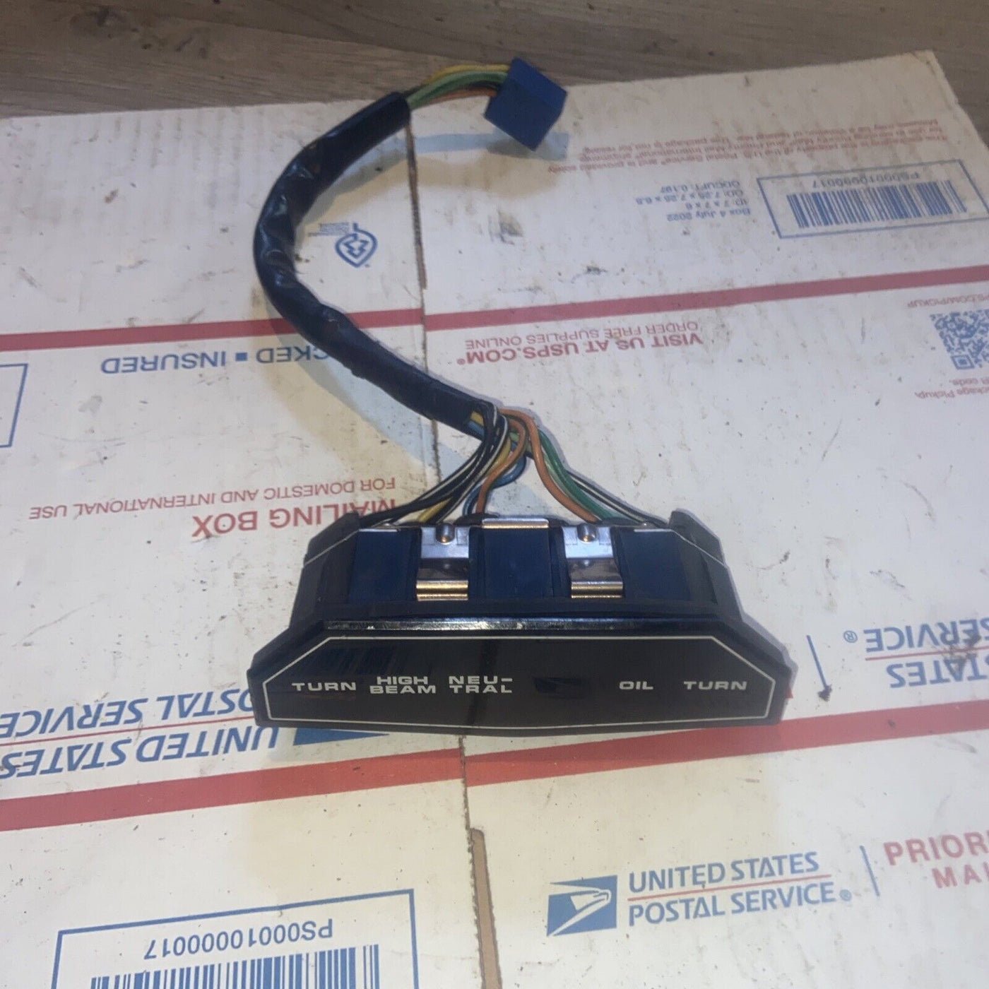 1992  Suzuki GSX 600 Turn Signal-Neutral-Oil Pilot Display. #055900-3610