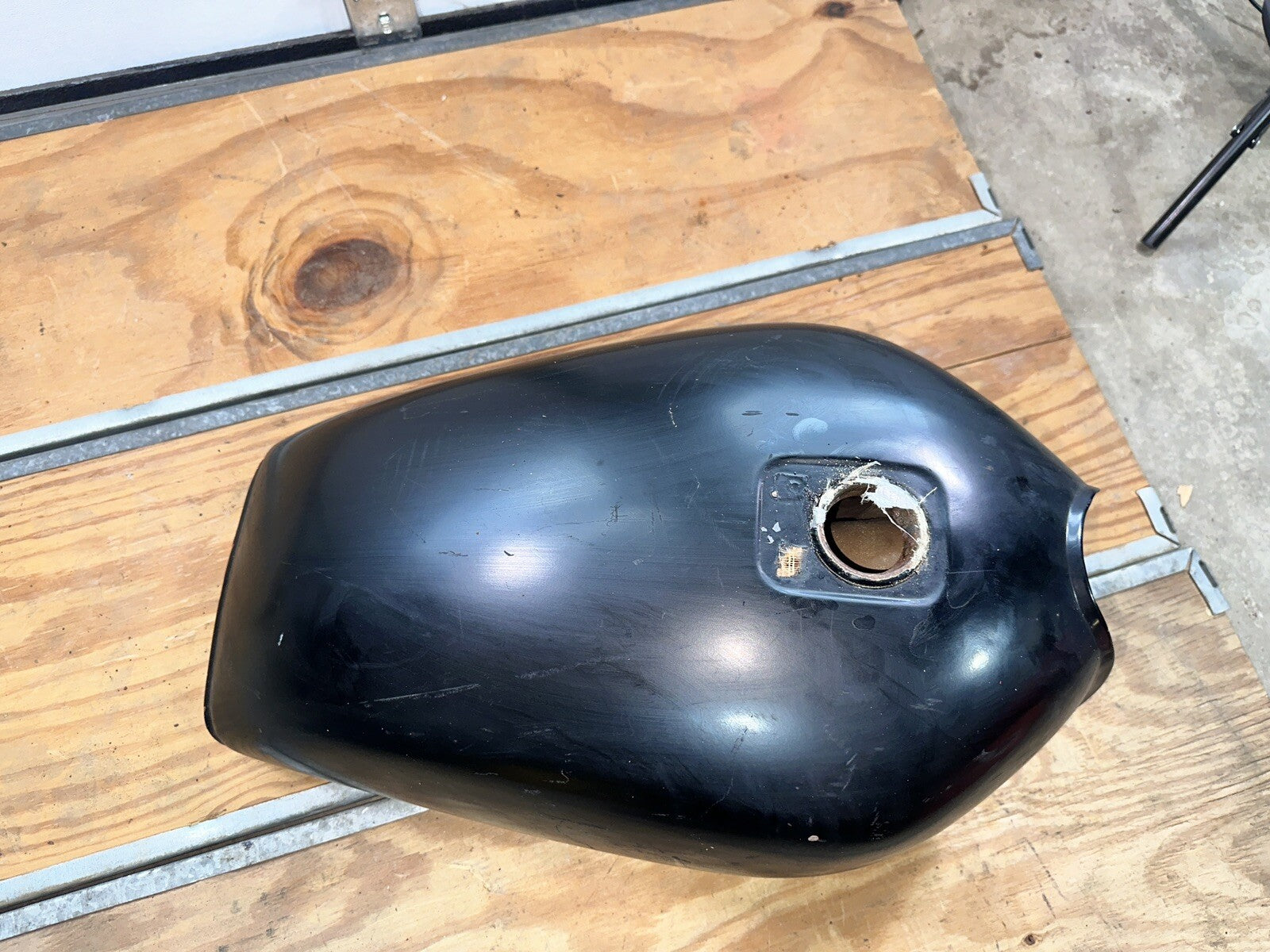 KAWASAKI KZ 400 440 LTD 1979-1983 GAS FUEL PETROL TANK OEM