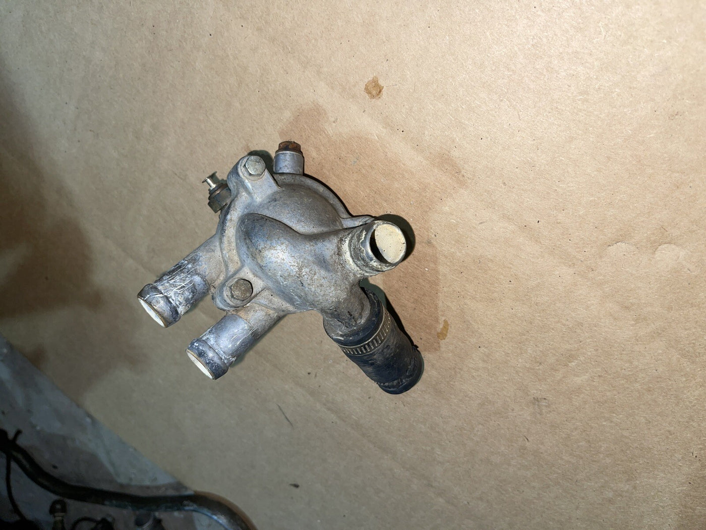 85 Honda Shadow VT700 VT 700 Thermostat Housing