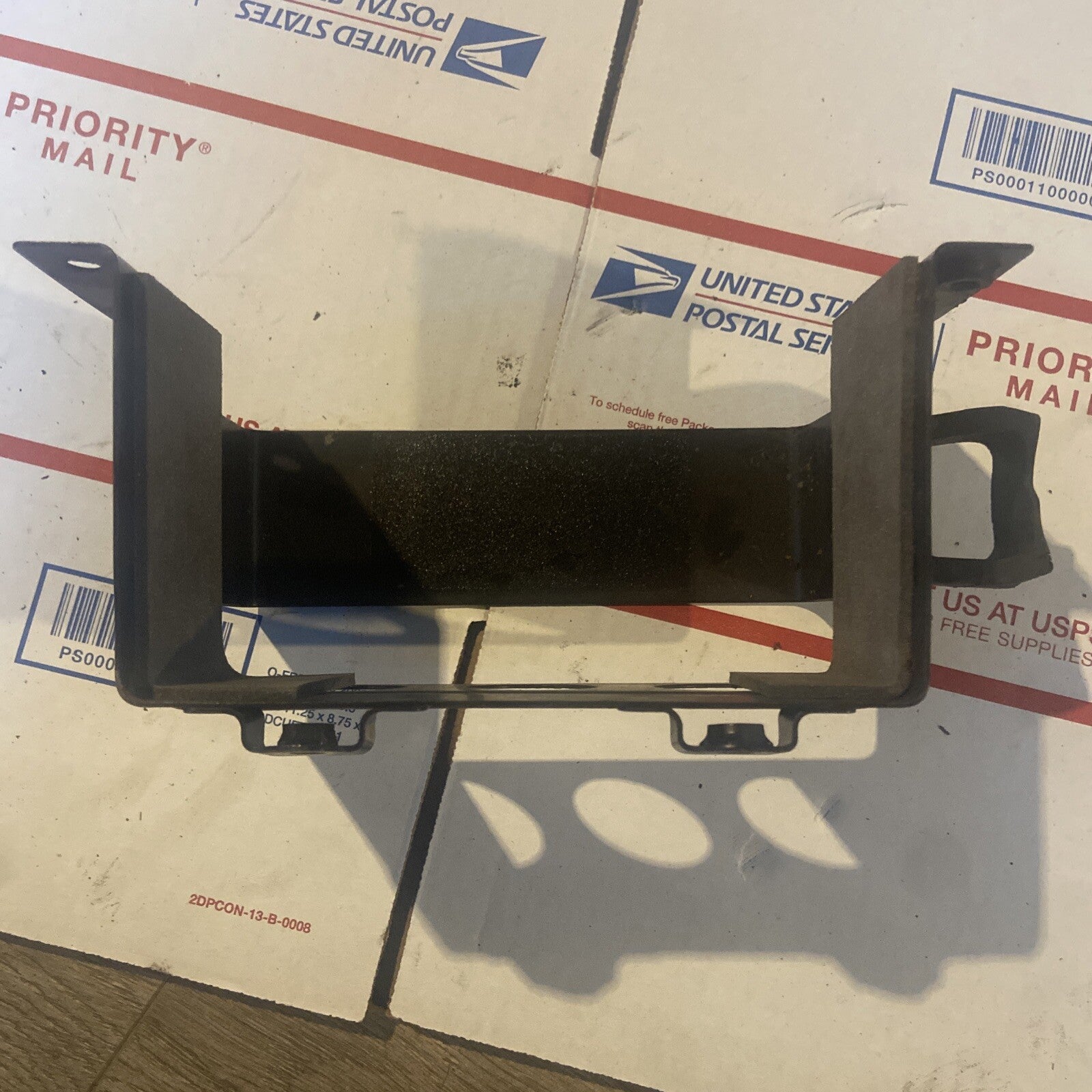 1994 SUZUKI RF900 RF 900 BATTERY BOX TRAY HOLDER