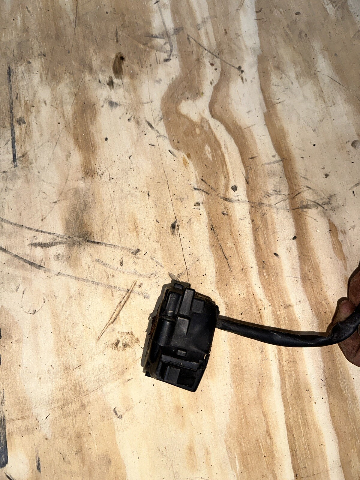 99 - 01 DUCATI 750 SS SUPER SPORT RIGHT HAND CONTROL SWITCH STARTER BUTTON OEM