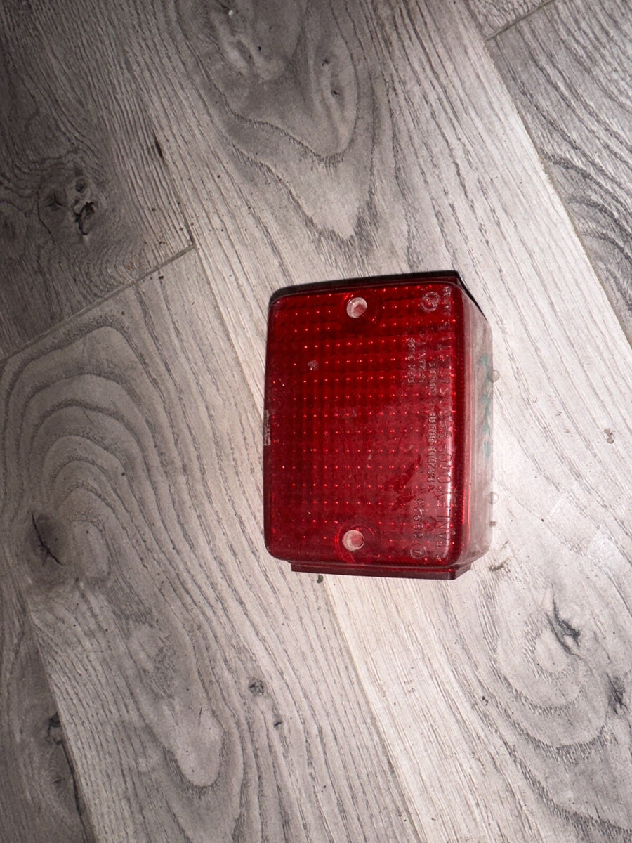 Suzuki 35712-24531 Taillight Lens 1986 1987 DR200 DR125 Stanley 040-5630