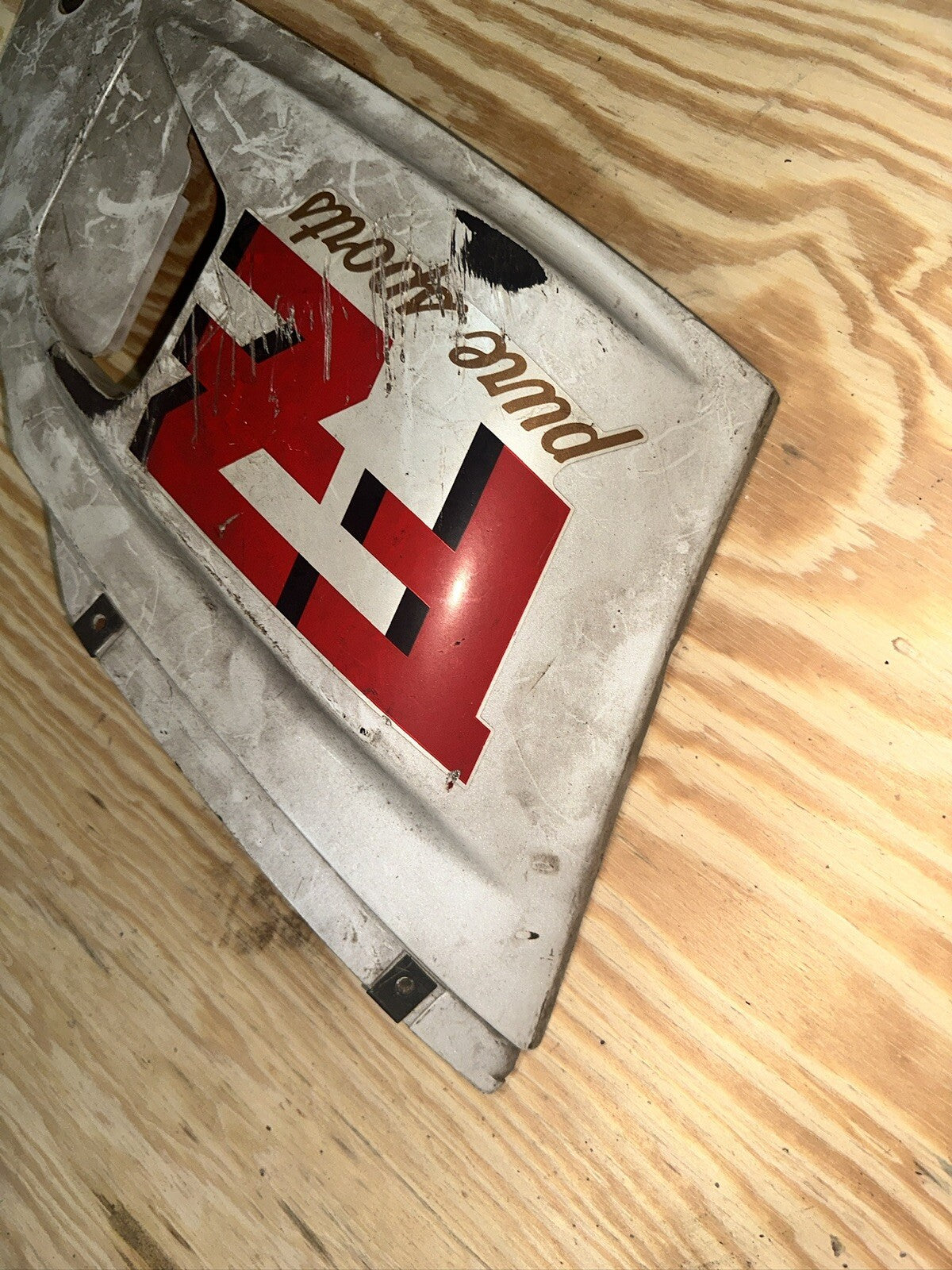 1987 YAMAHA FZ600 LEFT MID UPPER SIDE FAIRING COWL PLASTIC