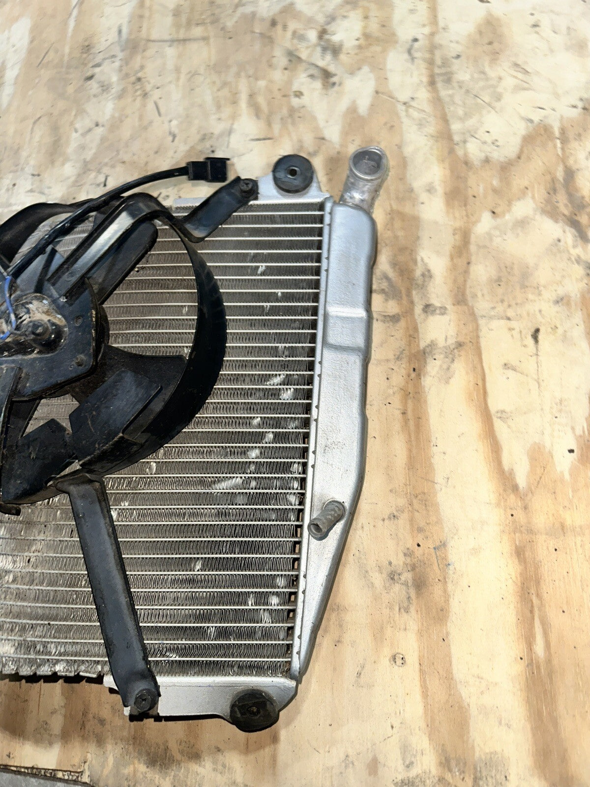 96-03 KAWASAKI NINJA ZX7R ENGINE RADIATOR MOTOR COOLER COOLING RADIATER
