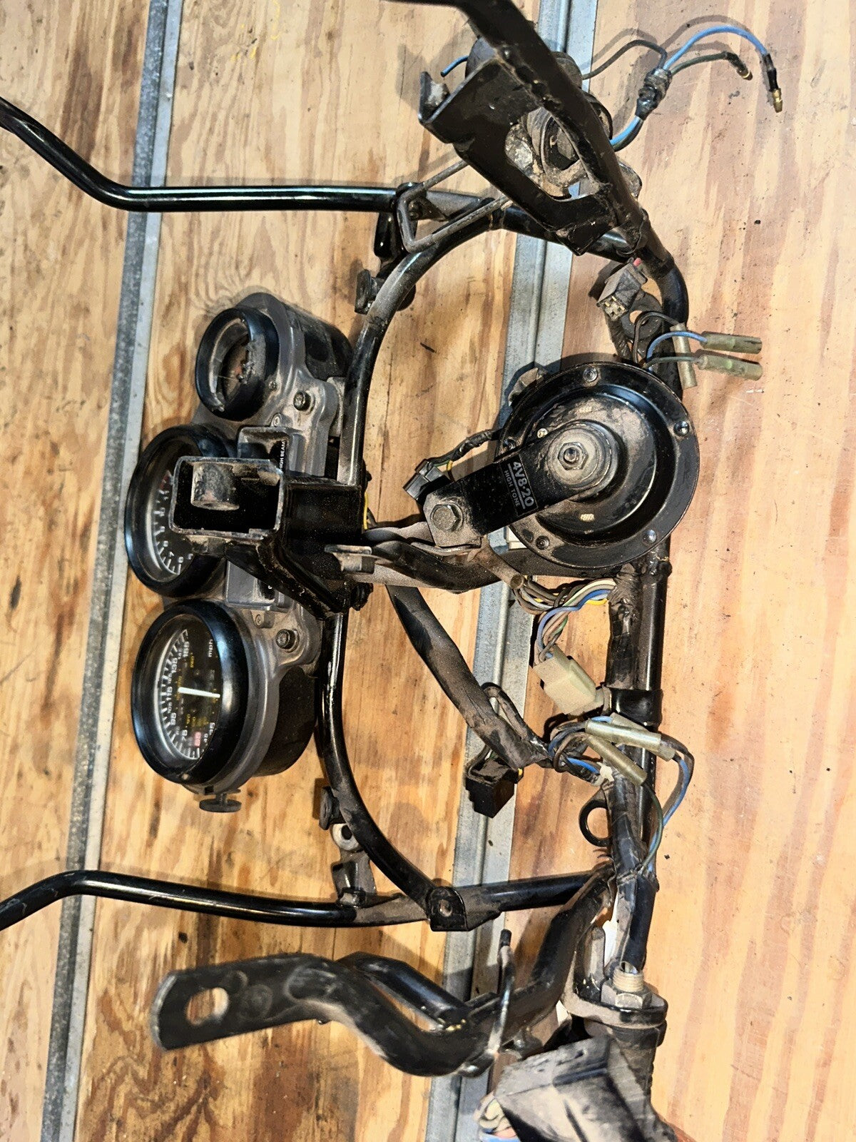 Gauges instruments speedometer FZR1000 Yamaha fzr 1000 87 88