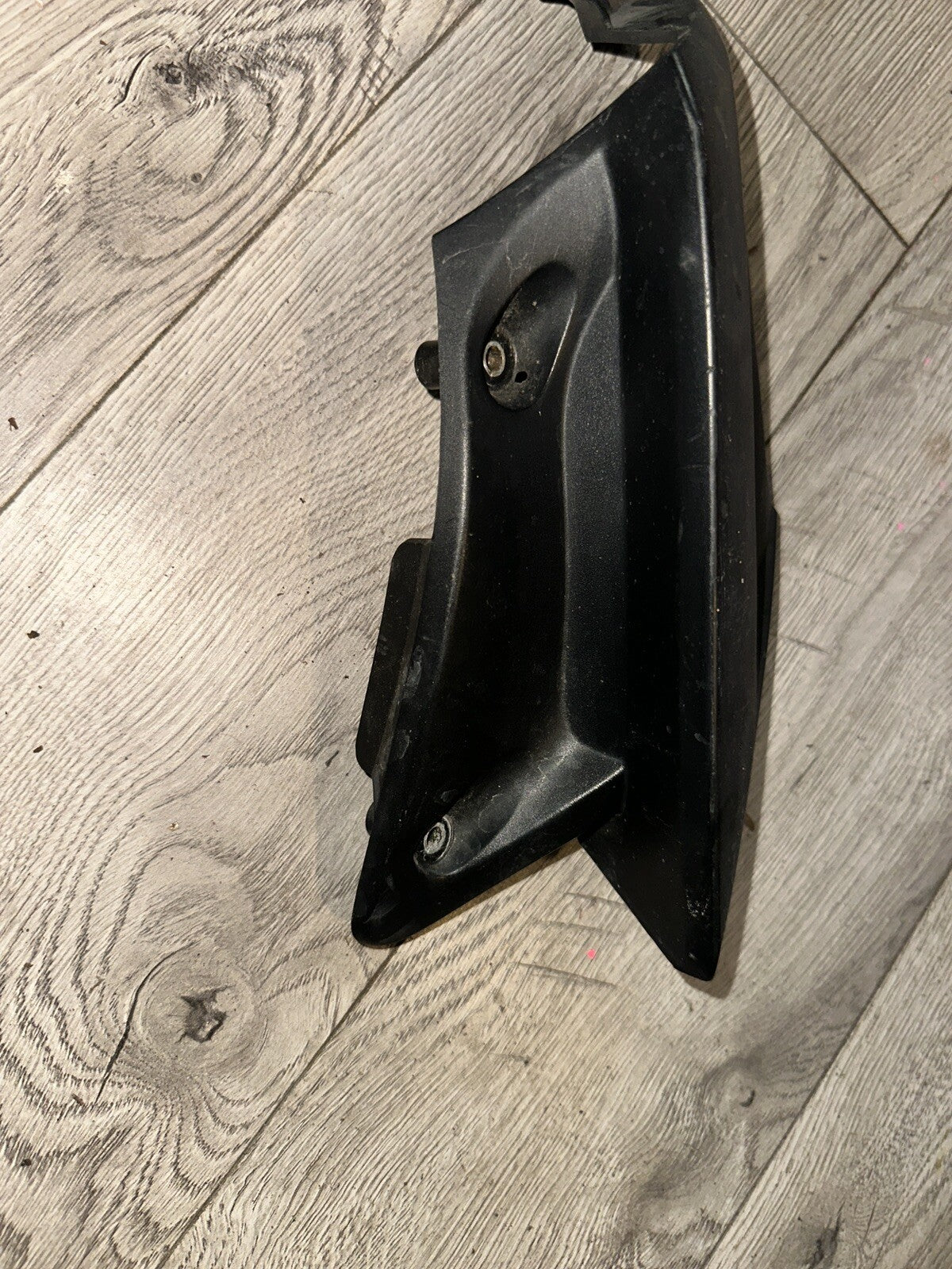 03-05 YAMAHA YZF R6 YZFR6 OEM RIGHT FRAME SIDE COVER COWL PANEL TRIM