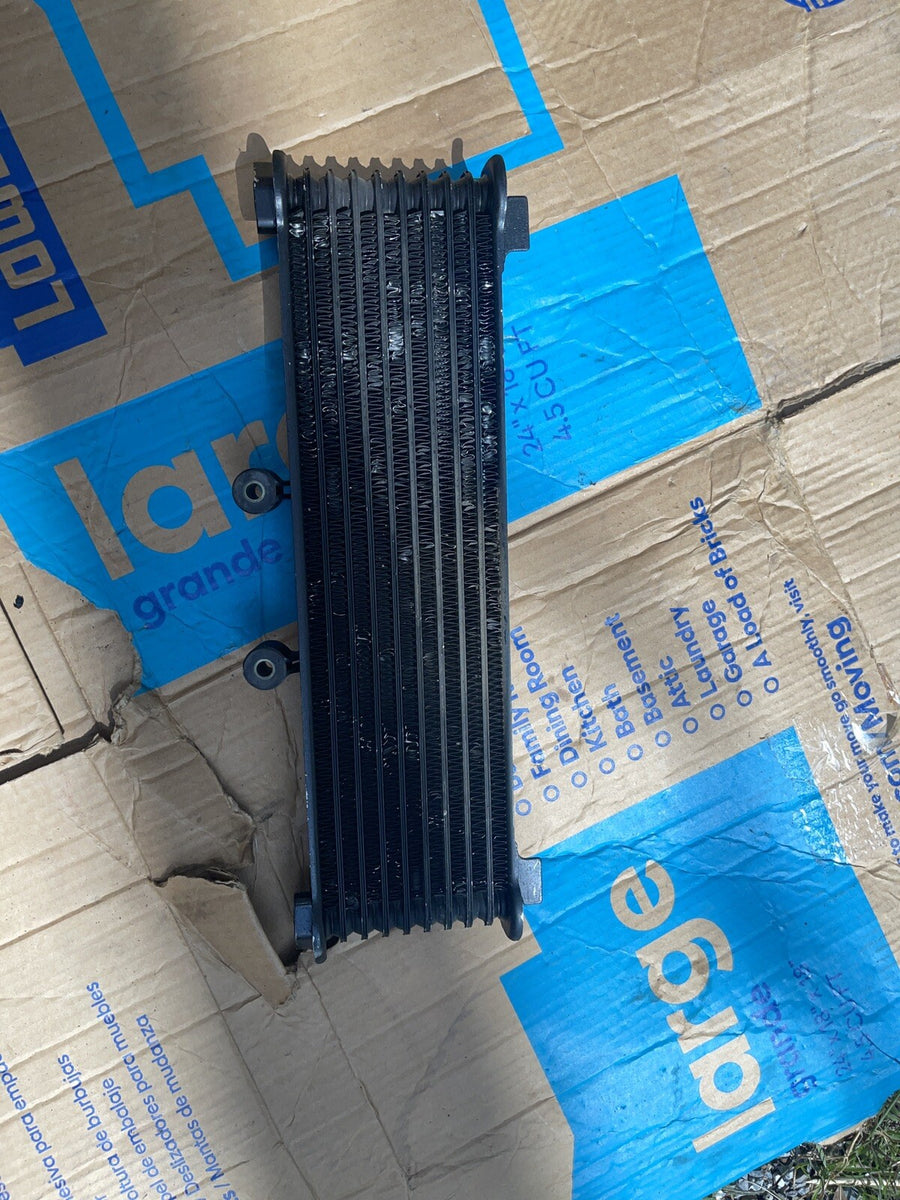 90 Suzuki GSX600F Katana Engine Oil Cooler OEM 89-97 -91