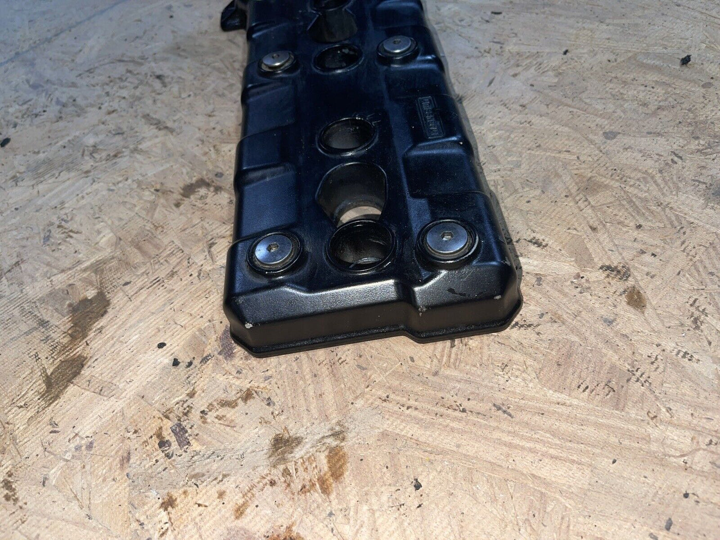 1998 - 2001 Yamaha YZF R1 Engine Cylinder Head / Valve Cover 4XV-11191-00-00