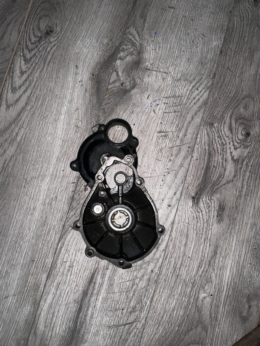 1996 - 1999 GSXR 600 1997 - 2000 750 OEM STARTER COVER