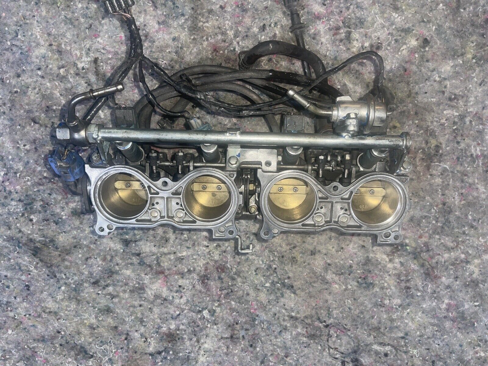 02 03 HONDA CBR 954 THROTTLE BODIES CARBS