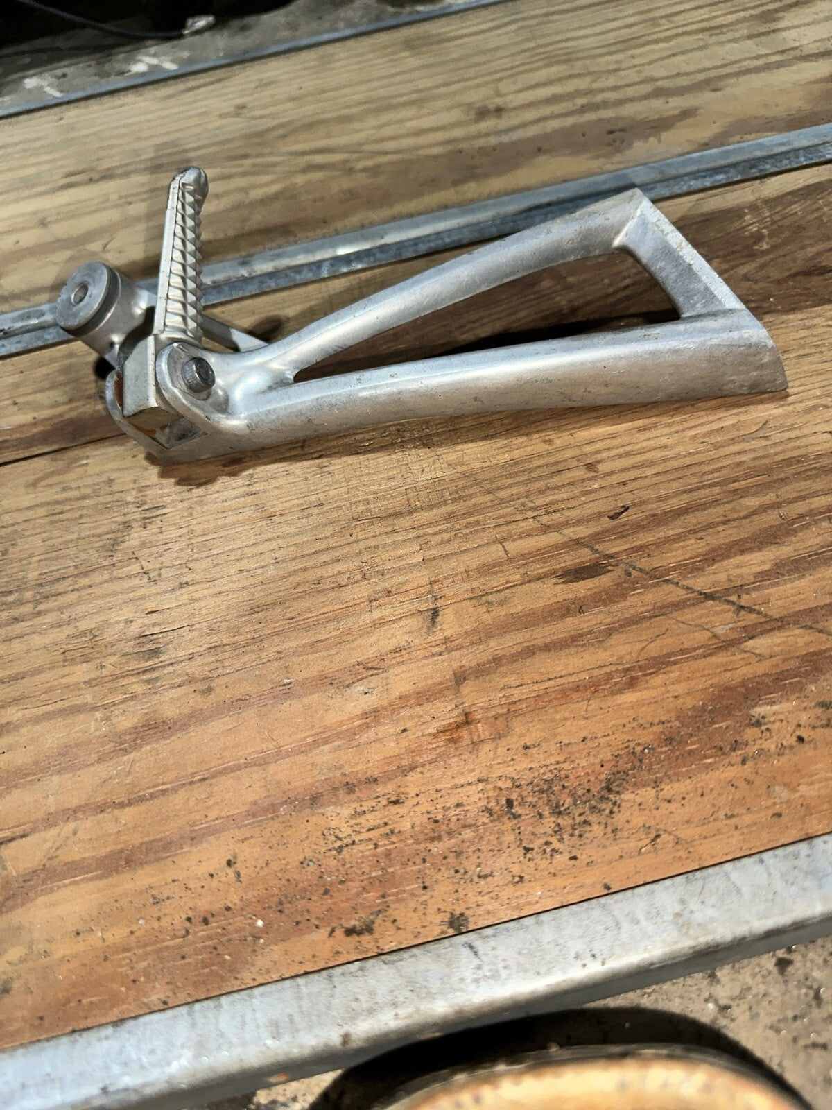 YAMAHA YZF OEM REAR BACK APSSENGER FOOT PEG BRACKETS for 03-05 R6 & 06-09 R6S