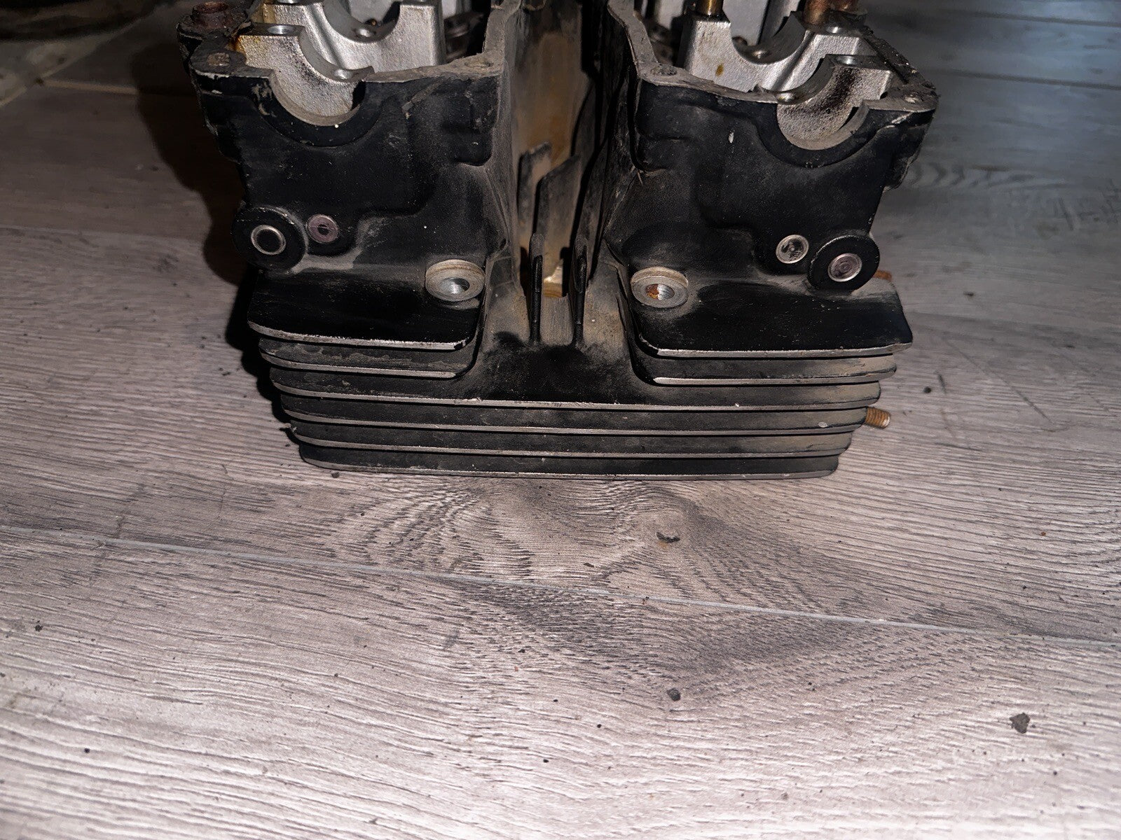 1983 Honda Cb550sc Cb 550 Nighthawk Engine Cylinder Head