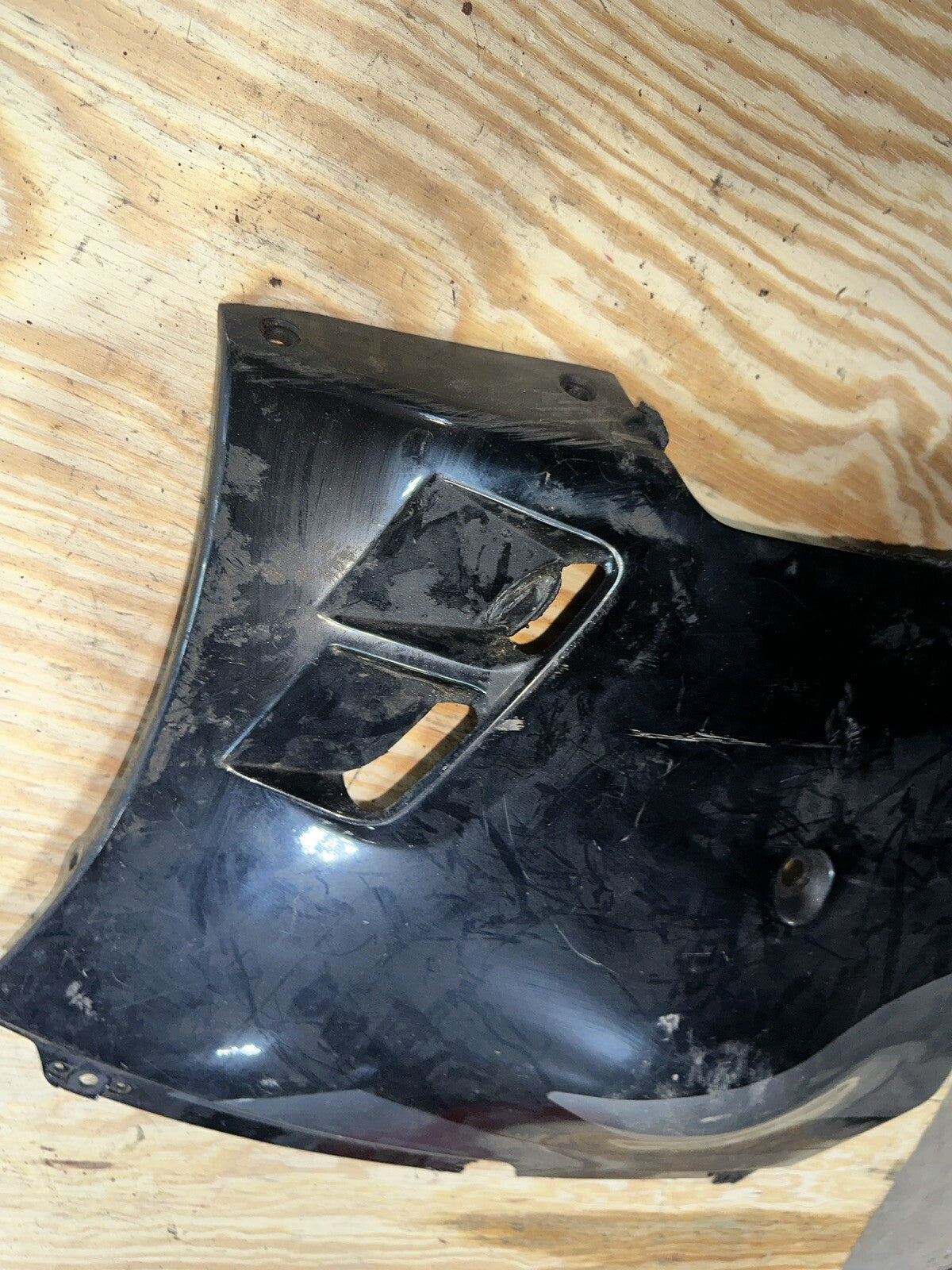 1989 1990 89 90 SUZUKI GSXR1100  FRONT LOWER FAIRING COWL PLASTIC right