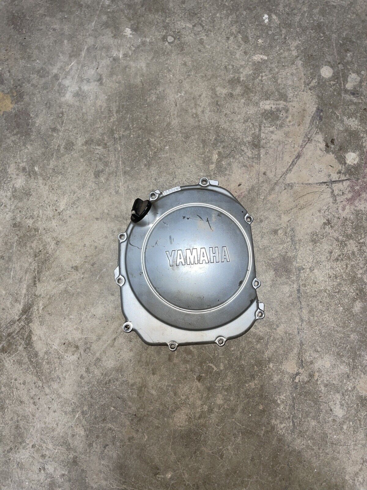 01 99-02 YAMAHA Fz6 CLUTCH SIDE ENGINE MOTOR COVER
